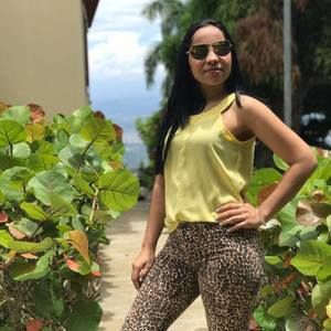 Meet your Posher, Angelina